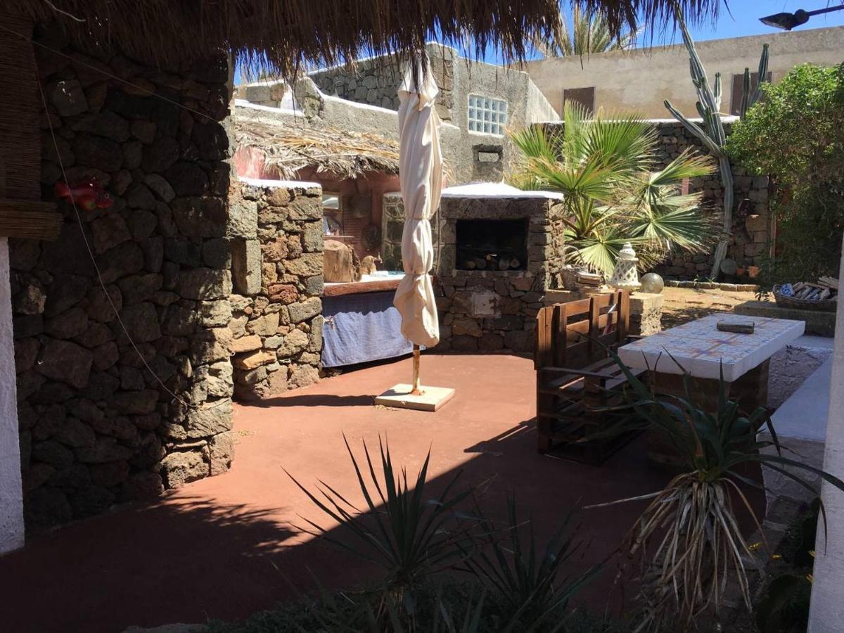 Cactus B&B Le Casette Di Marilena ปันเตลเลเรีย ภายนอก รูปภาพ