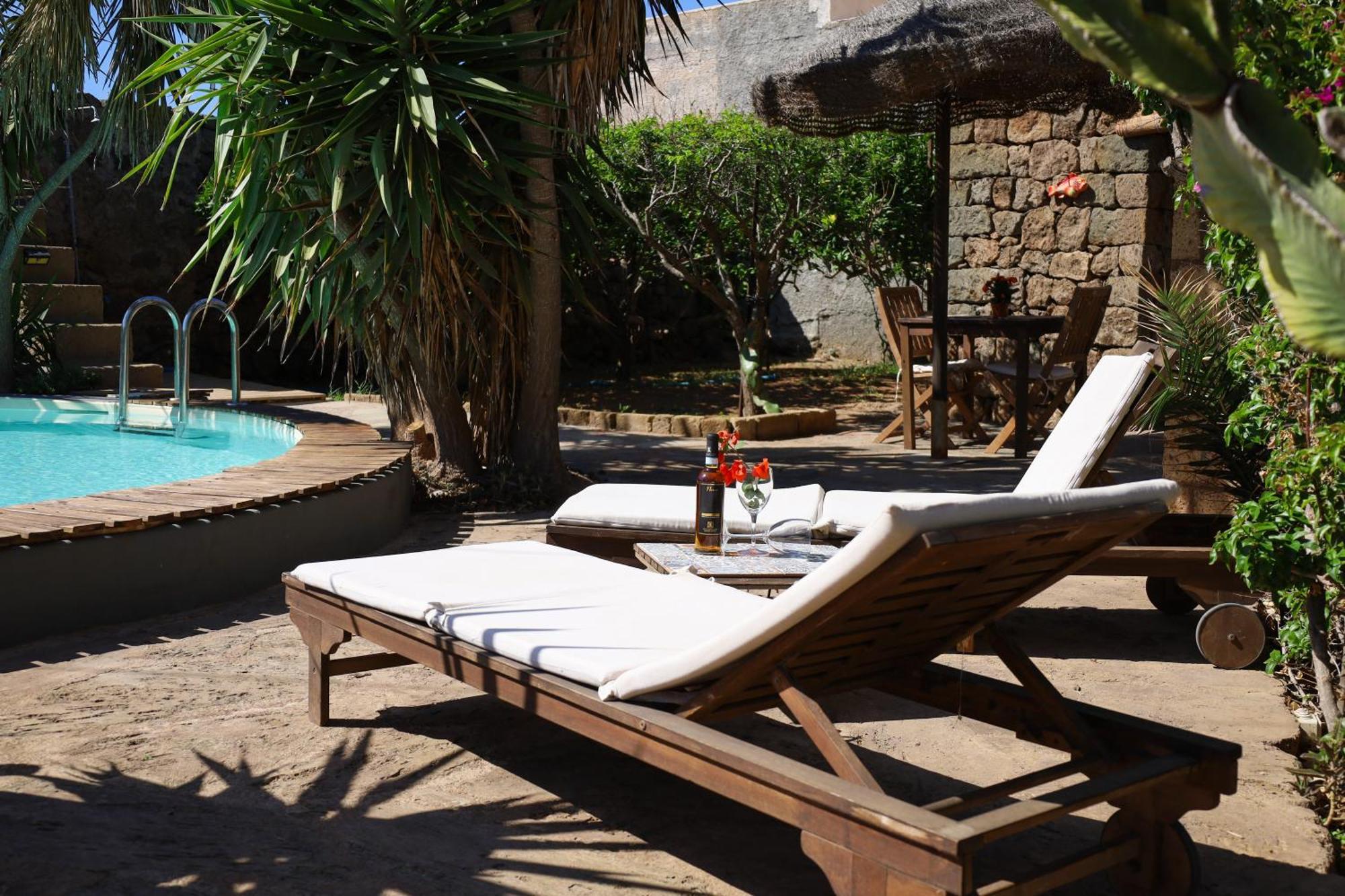 Cactus B&B Le Casette Di Marilena ปันเตลเลเรีย ภายนอก รูปภาพ